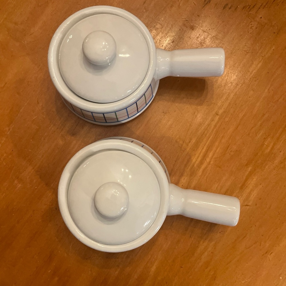 Vintage Plaid Pattern Ceramic Soup Crocks with Lids - Set of 2 - Picture 4 of 7